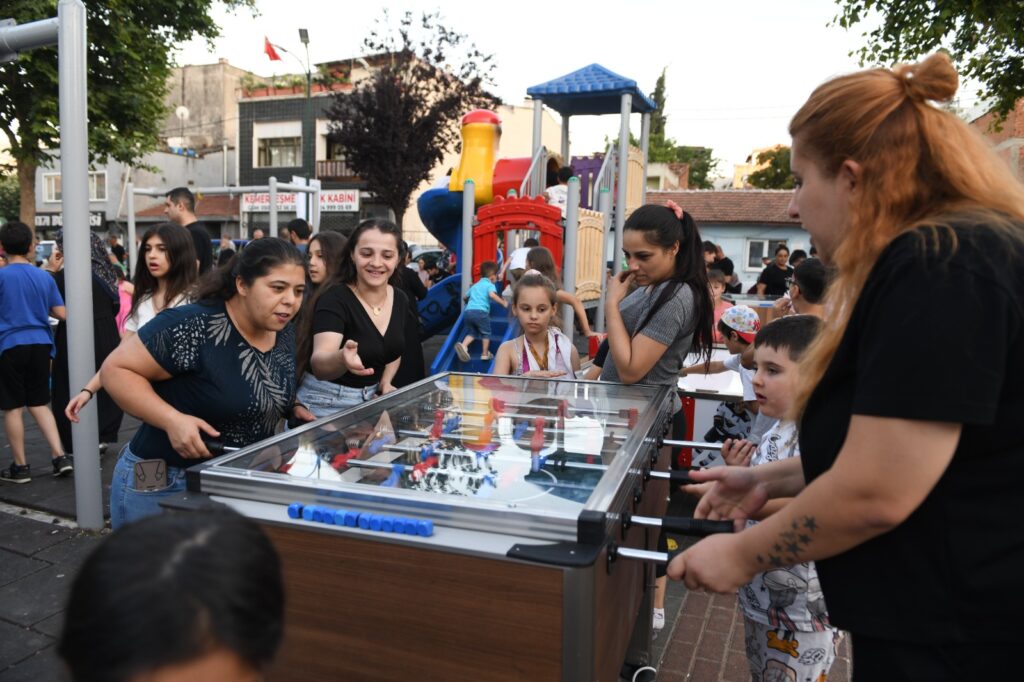 Osmangazi Belediyesi yaz coşkusunu mahallelere taşıyor