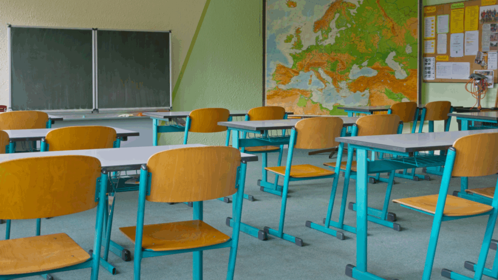 10. sınıflara artık yasak: Okula sokamayacaklar