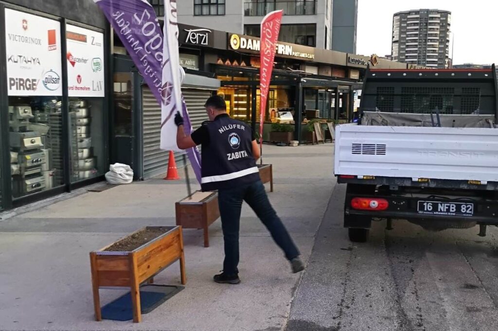 Nilüfer’in caddelerinde kapsamlı temizlik