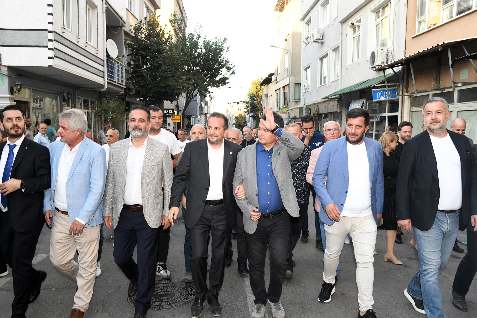 Osmangazi’de Uluslararası Balkan Festivali renkli görüntülerle start aldı