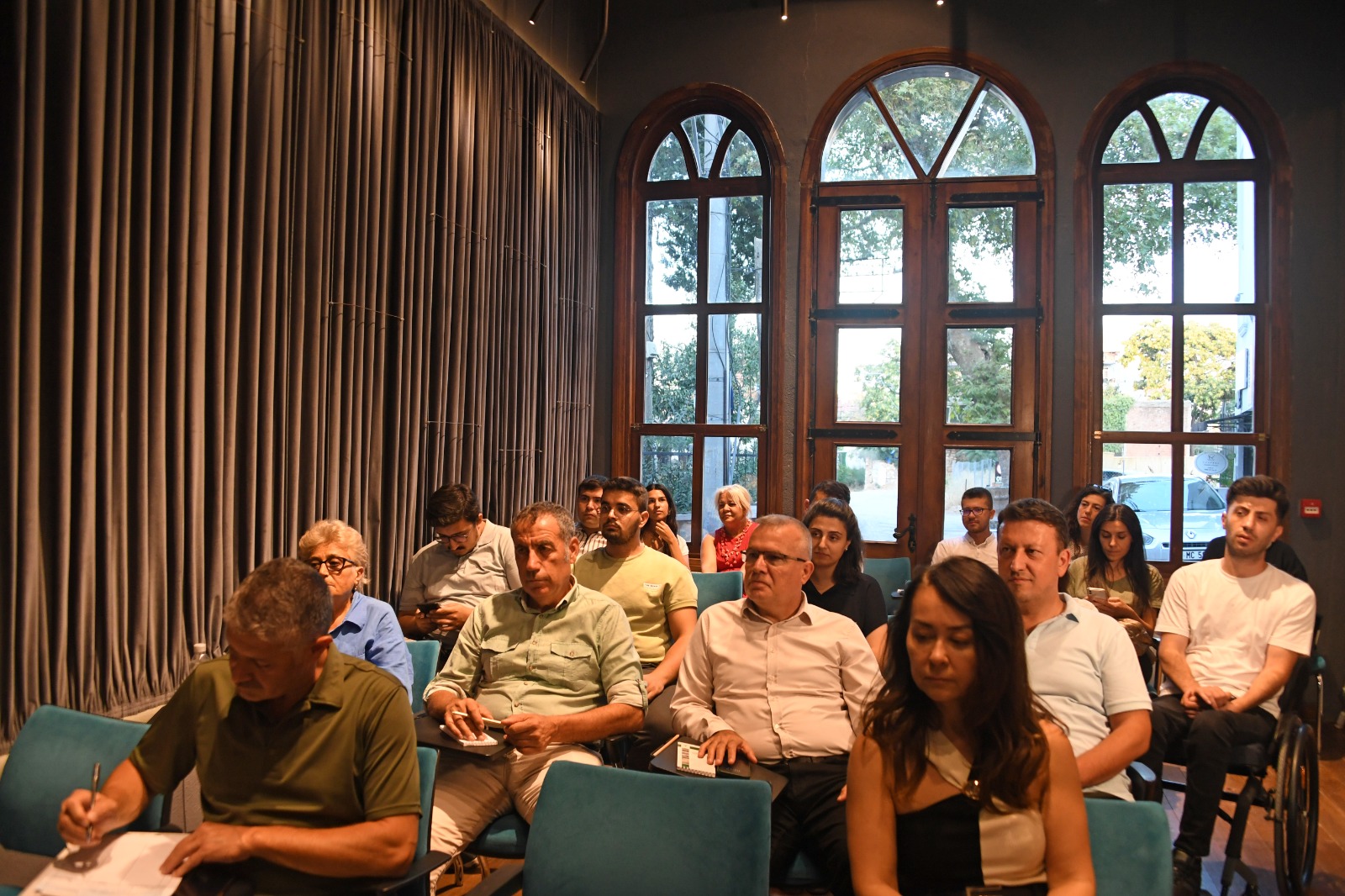 Dünya çapında başarı elde etmiş girişimciler tecrübelerini gençlerle paylaşıyor