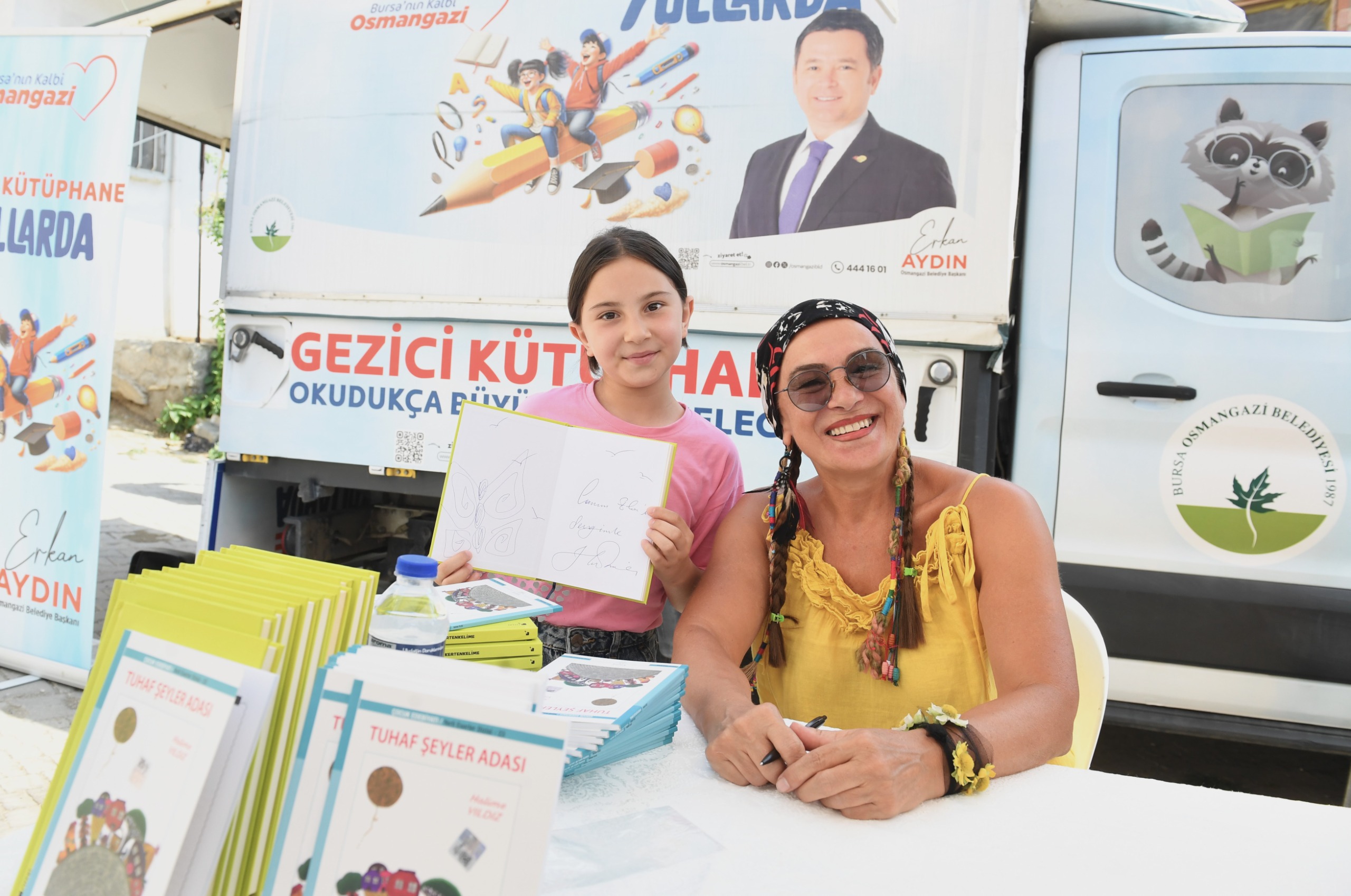 Gezici Kütüphane çocukları bilgiyle donatıyor