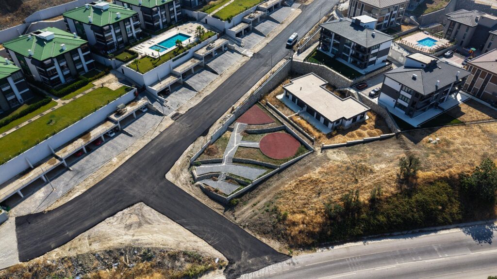 Cumhuriyet Mahallesi Kuzey Planları Bölgesi’nde Asfalt Hamlesi