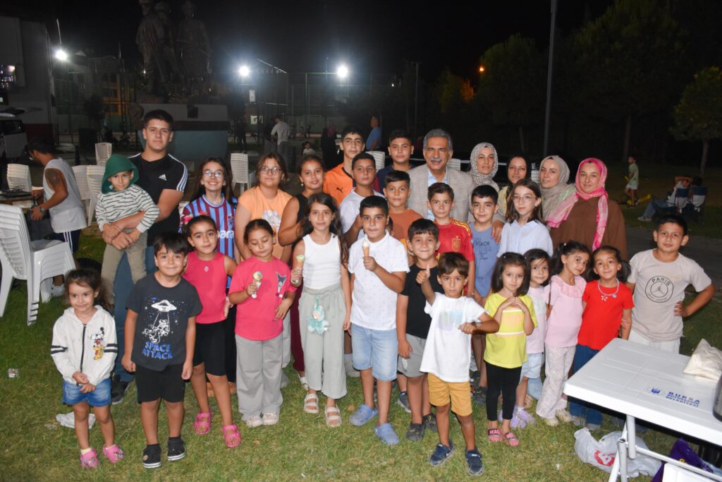 Gemlik’te Çocuklara Açık Hava Sinema Keyfi