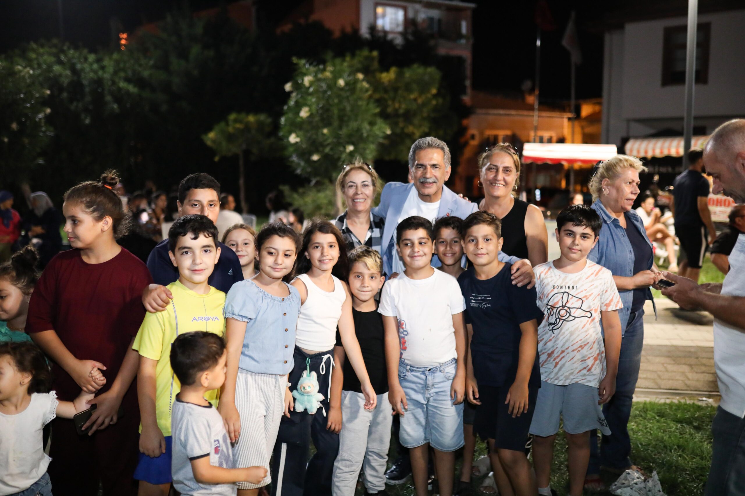 Gemlik’te Yaz Akşamları Keyifle Geçiyor