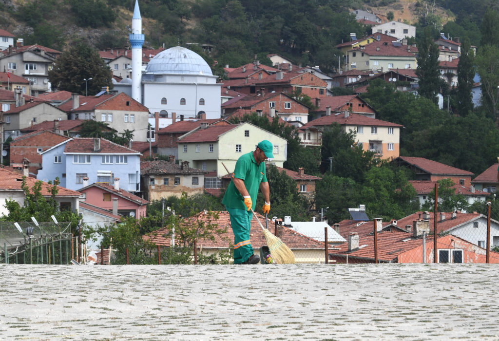 Osmangazi’de her gün 270 kilometre alan temizleniyor