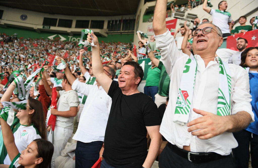 Osmangazi Belediyesi’nden Bursaspor’a taraftar desteği