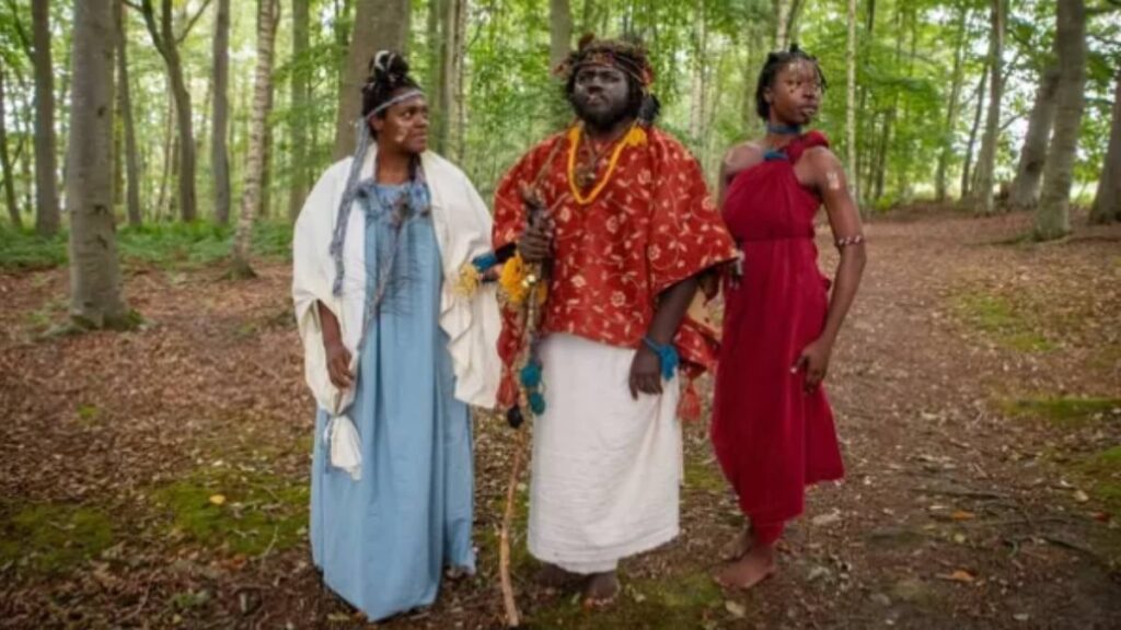 Kayıp kadın yıllar sonra balta girmemiş ormanda bulundu: Artık bambaşka bir hayat yaşıyor