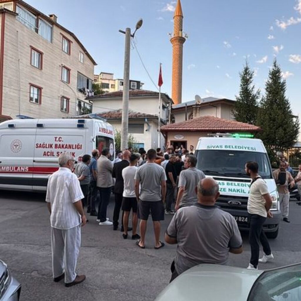 Mahalle muhtarı, makamında ölü bulundu