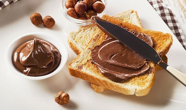 Marketlerde satılan çikolatalı fındık raflardan toplatıldı! İçinde cam tespit edildi