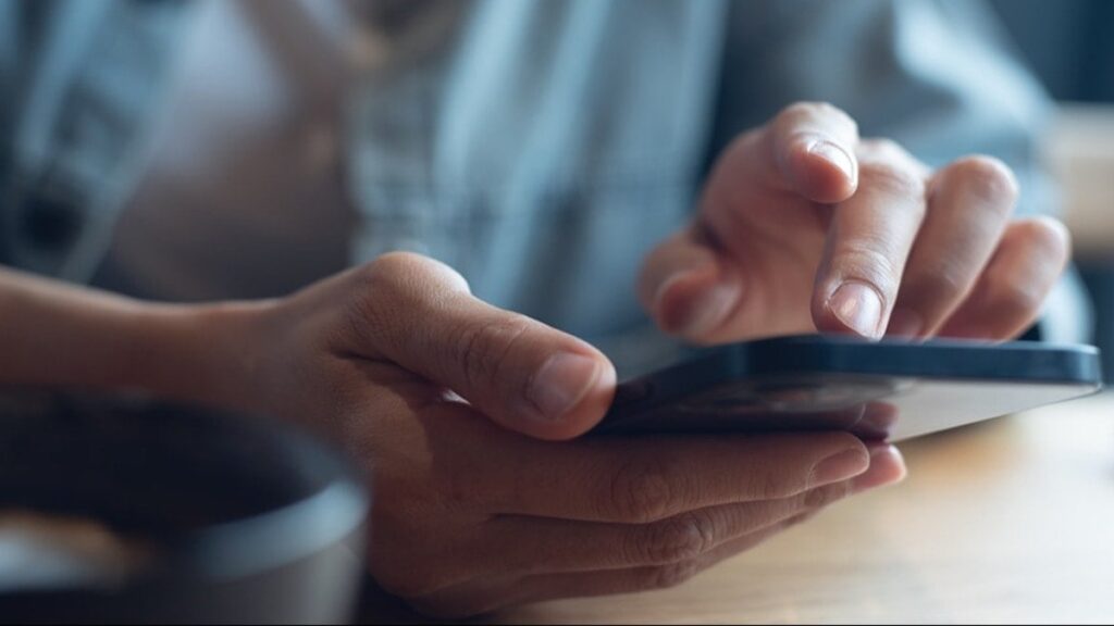 Telefonunuzdaki gizli kod mesajlarınızın izlenip izlenmediğini ortaya çıkarıyor