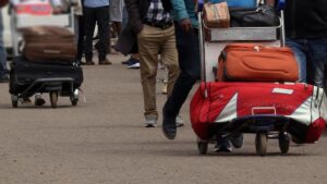 2 çocuğunu öldürdü, 4 yıl bavulda sakladı