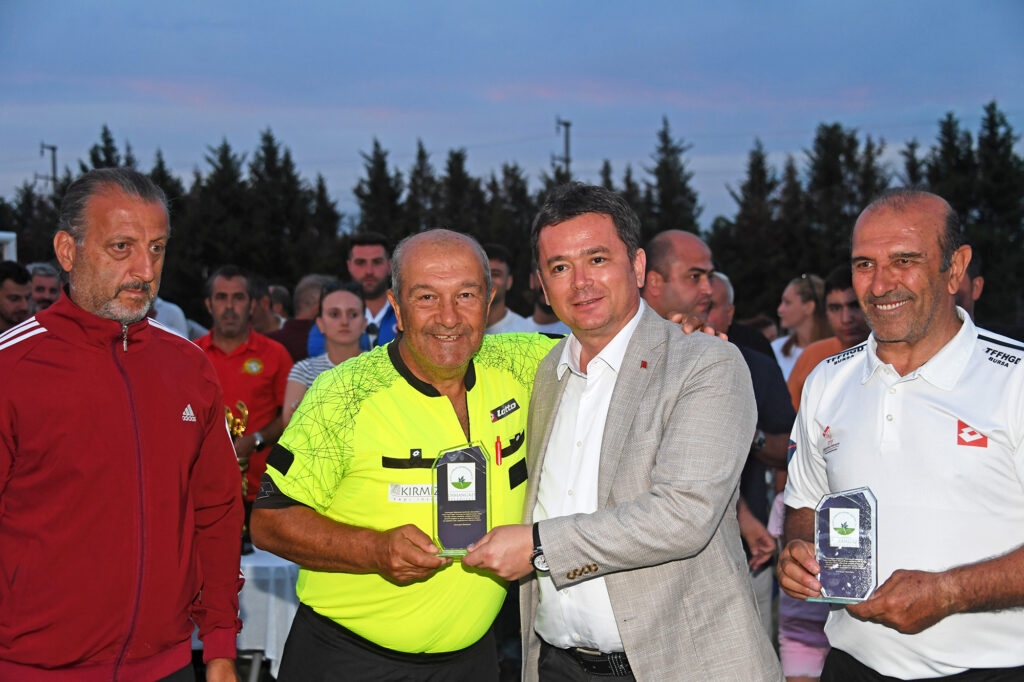 Osmangazi’de minik yetenekler futbol şöleninde buluştu