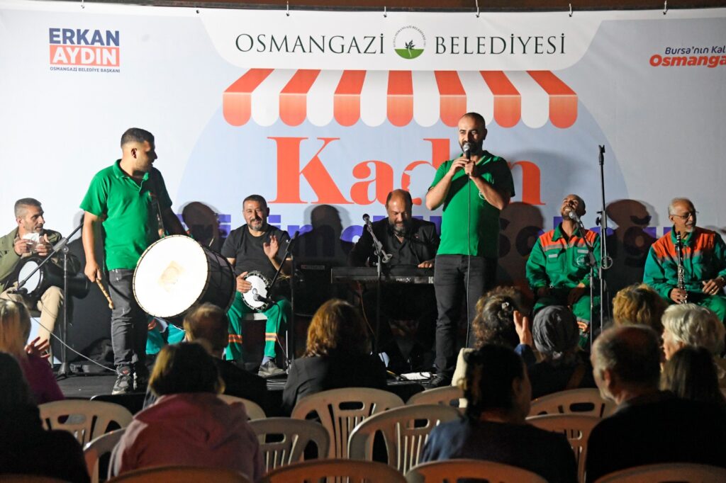 Bu sokakta eğlence ve alışveriş bir arada