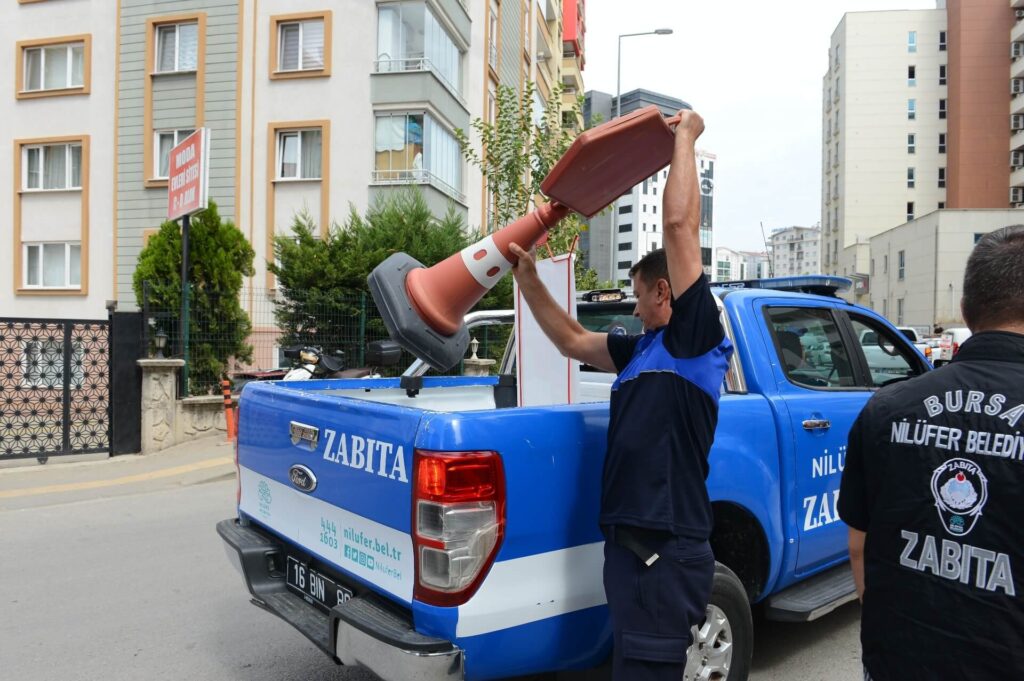 Altınşehir ve 23 Nisan’da kaldırım işgallerine karşı kapsamlı denetim