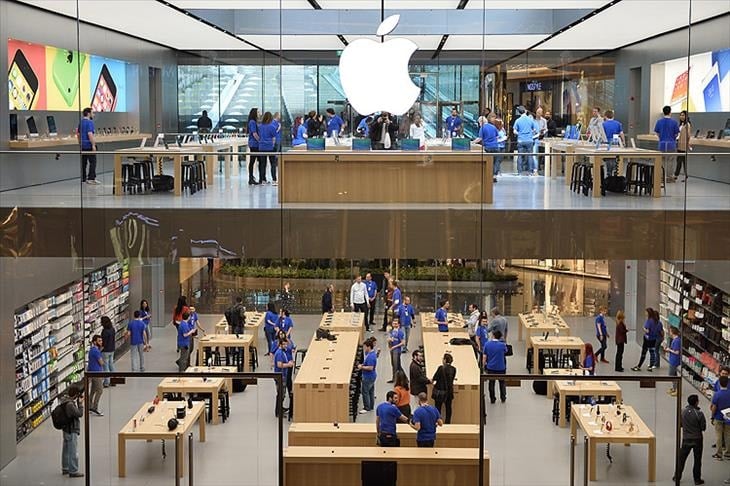 Apple’dan iPhone kararı! 1 yıl daha ücretsiz oldu