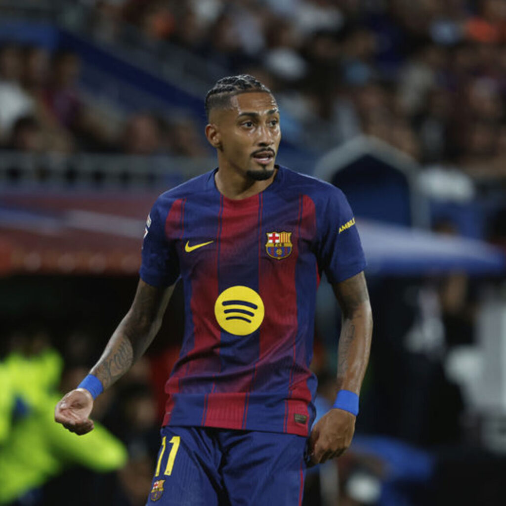 Barcelona’ya iki oyuncusundan kötü haber!