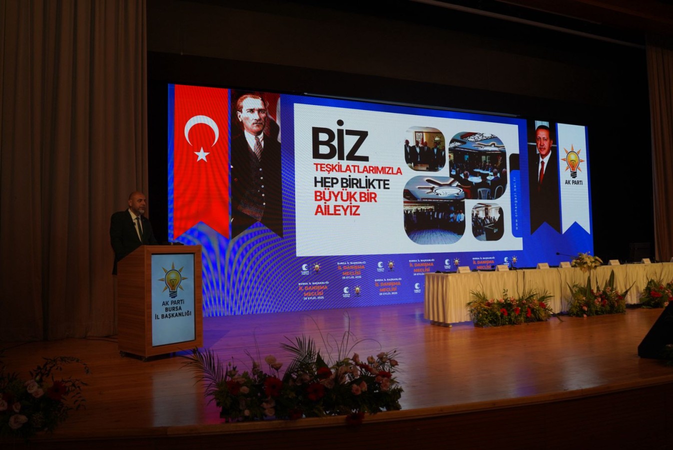 Başkan Bekir Aydın, AK Parti Bursa 59. İl Danışma Meclisi’nde Sosyal Belediyeciliği Anlattı