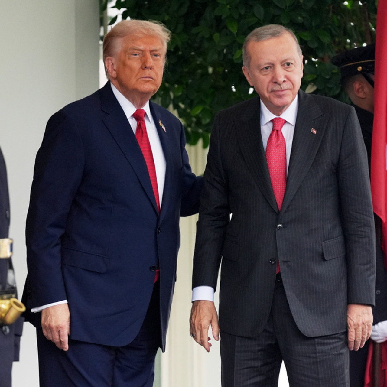 Cumhurbaşkanı Erdoğan Donald Trump ile bir araya geldi