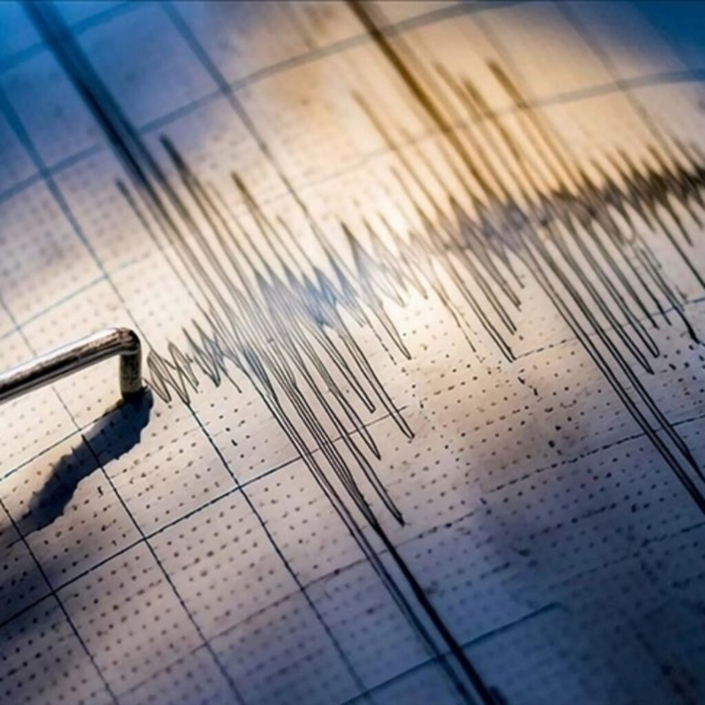 Ege Denizi’nde 4.8’lik deprem