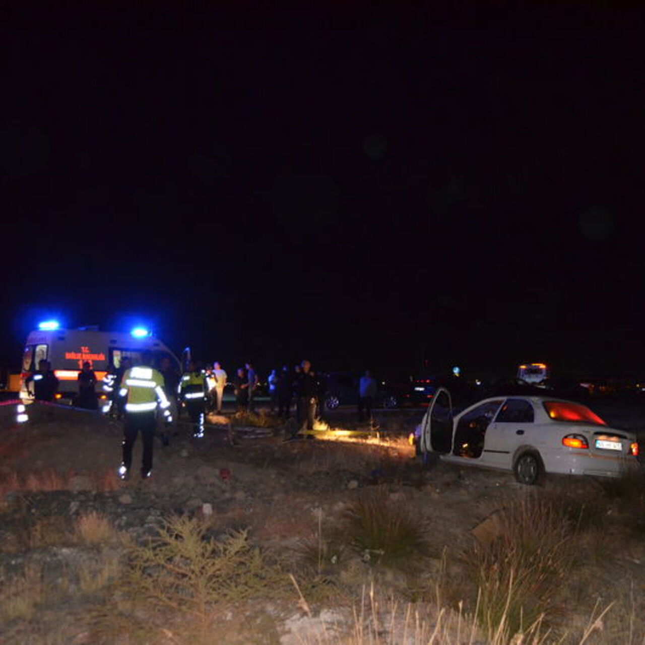 Ehliyetsiz ve alkollü sürücü kaza yaptı: 1 ölü, 1 yaralı