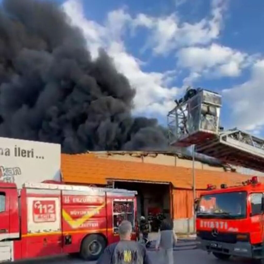Erzurum’da fabrika yangını!!