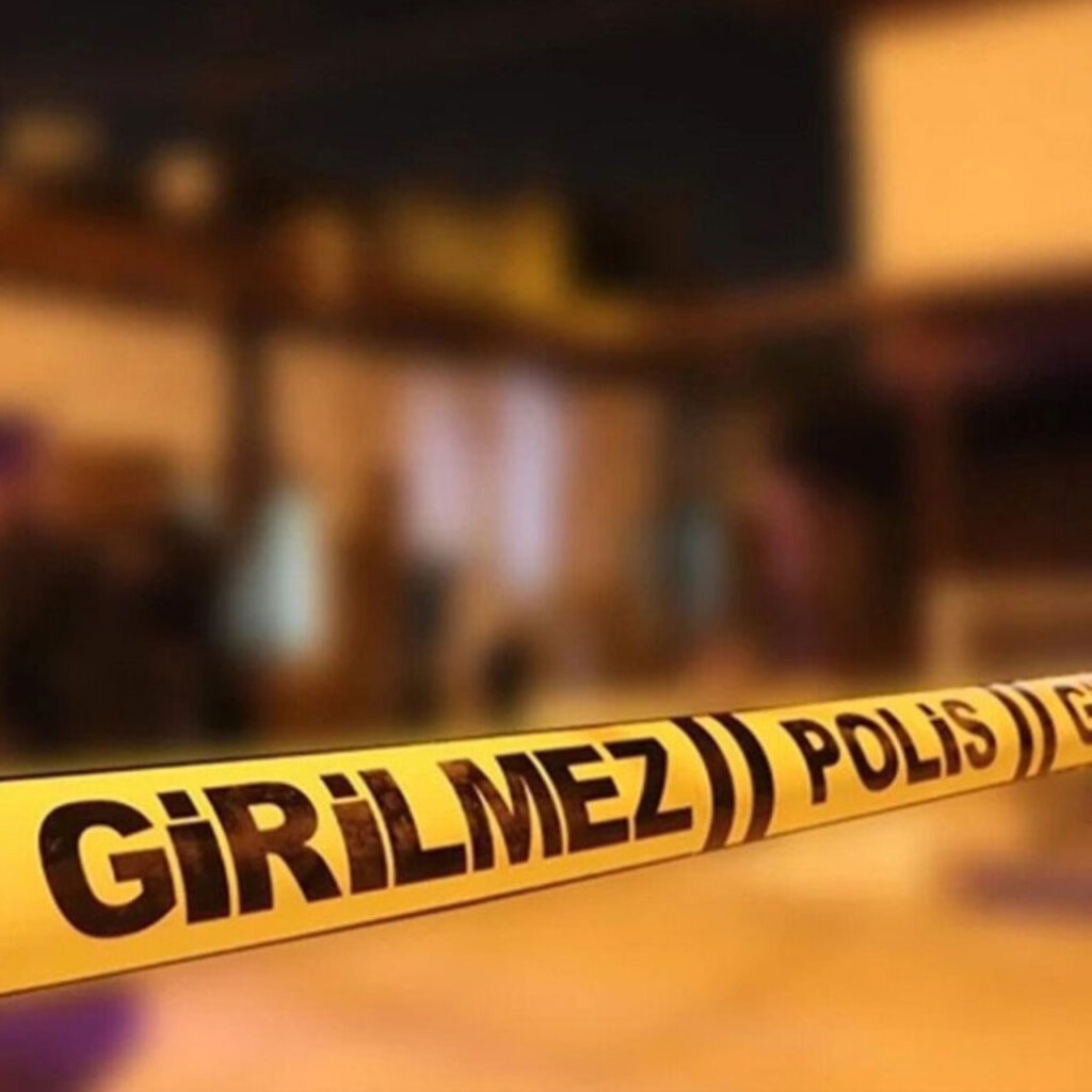 Eşini porselen bardakla öldürdü! Giysisinde kan vardı…