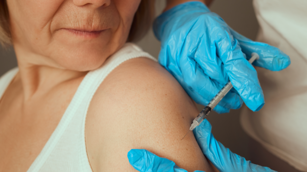 ‘Eylül ayında bu aşıyı yaptırın’ uyarısı: Yaşlılar ve çocuklar risk grubunda