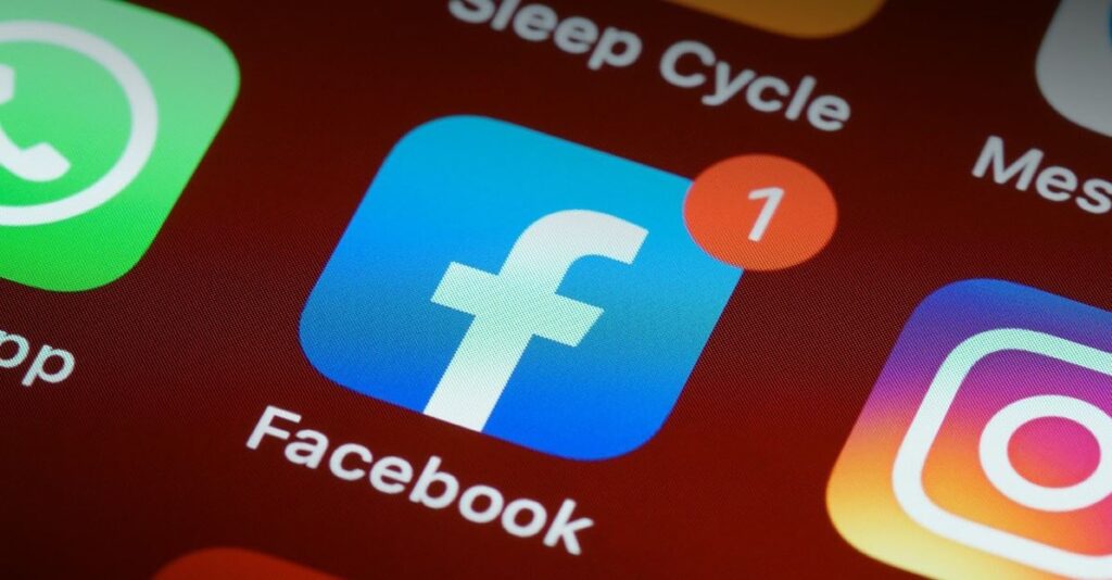 Facebook efsane özelliği geri getiriyor! Ön plana çıkartılacak