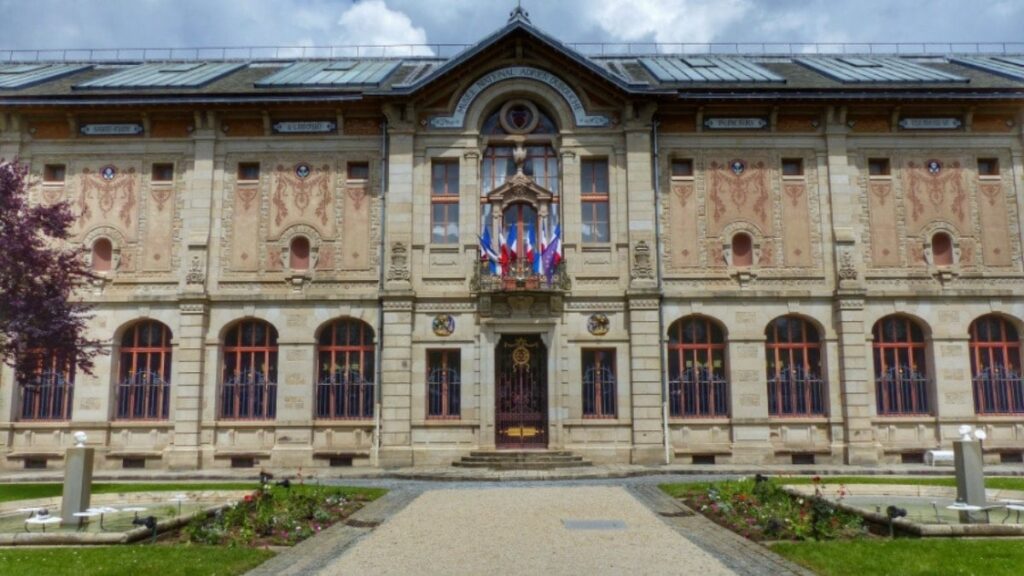 Fransa’da müzeden 9,5 milyon Euro değerindeki tarihi eserler çalındı