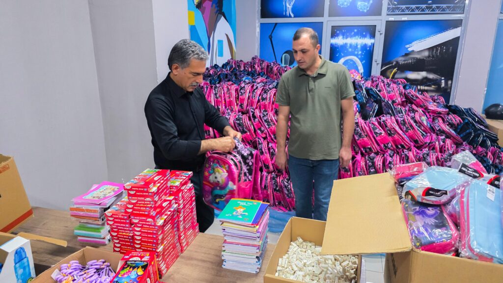 Gemlik Belediyesi Kırtasiye Desteğine Devam Ediyor