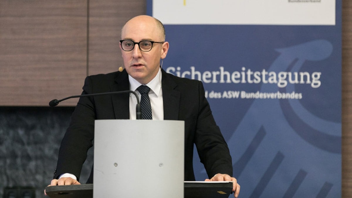 Göç tarihinde bir ilk… Alman İç İstihbaratı’nın başına bir Türk geliyor