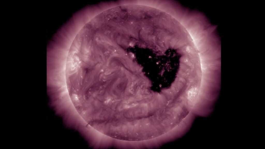 Güneş Dünya’ya kalp yolladı