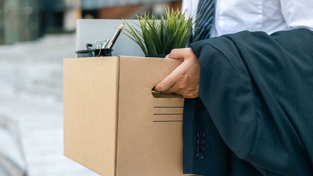 Hatayı fark etti işine son verildi