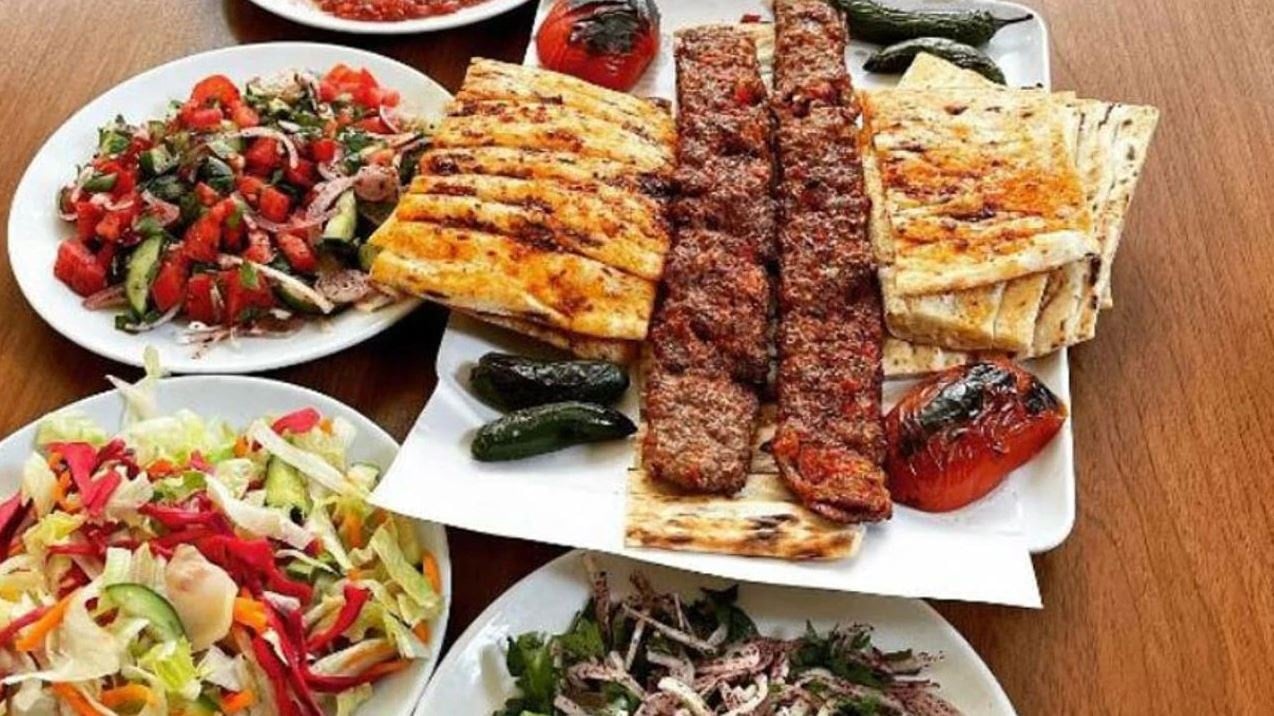 Helal kebap diye satıyorlar! Tüm etlerde domuz eti ortaya çıktı!