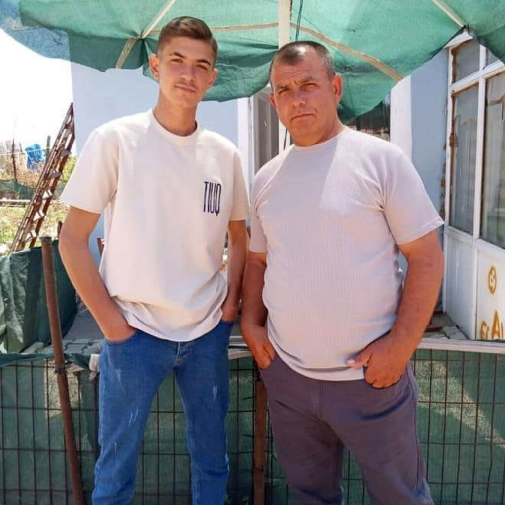 Husumetlilerini öldüren baba-oğul tutuklandı