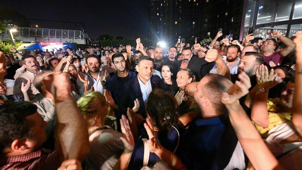 Kayyum kararı dünya gündeminde: CHP’yi zayıflatmaya yönelik bir hamle