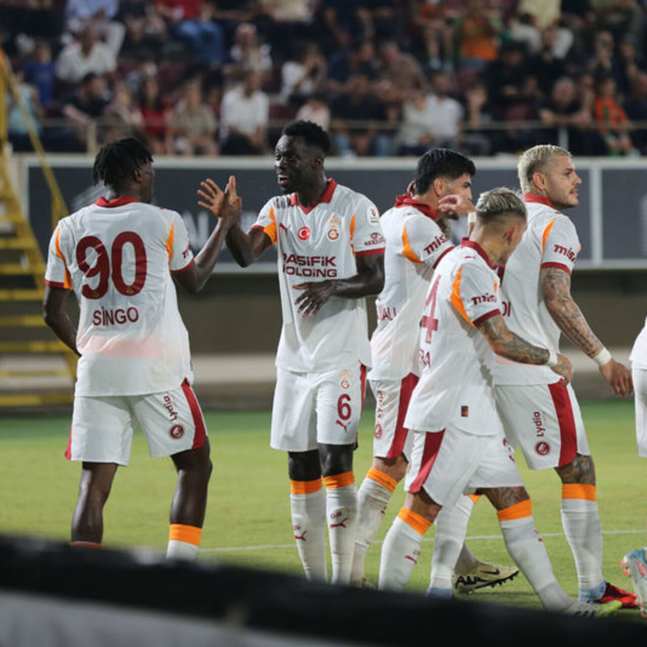 Liverpool bu pozisyonları affetmez