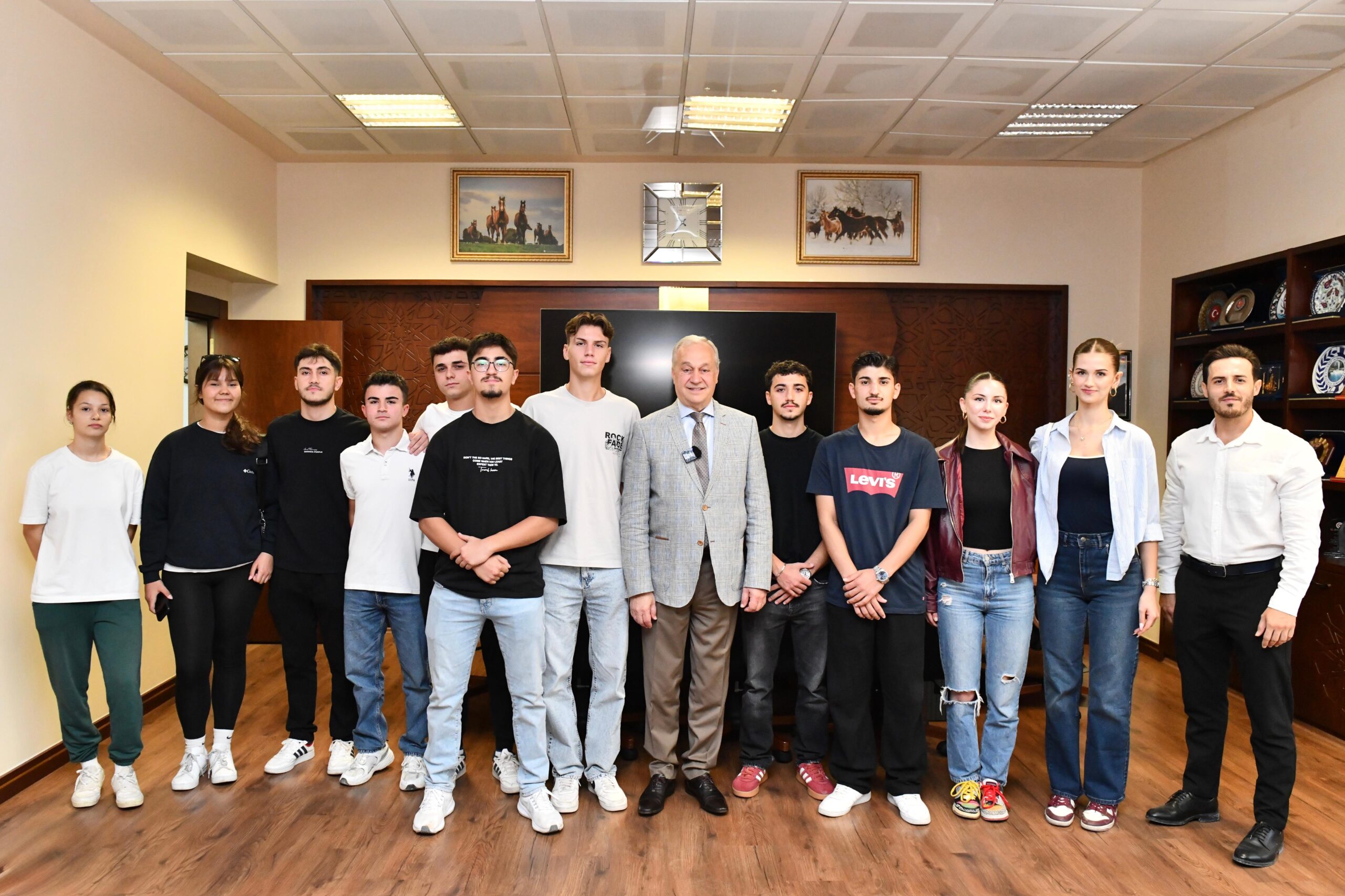 Mustafakemalpaşa Belediyesi’nden Büyük Gurur: 17 Öğrenci MSÜ ve BESYO Kazandı