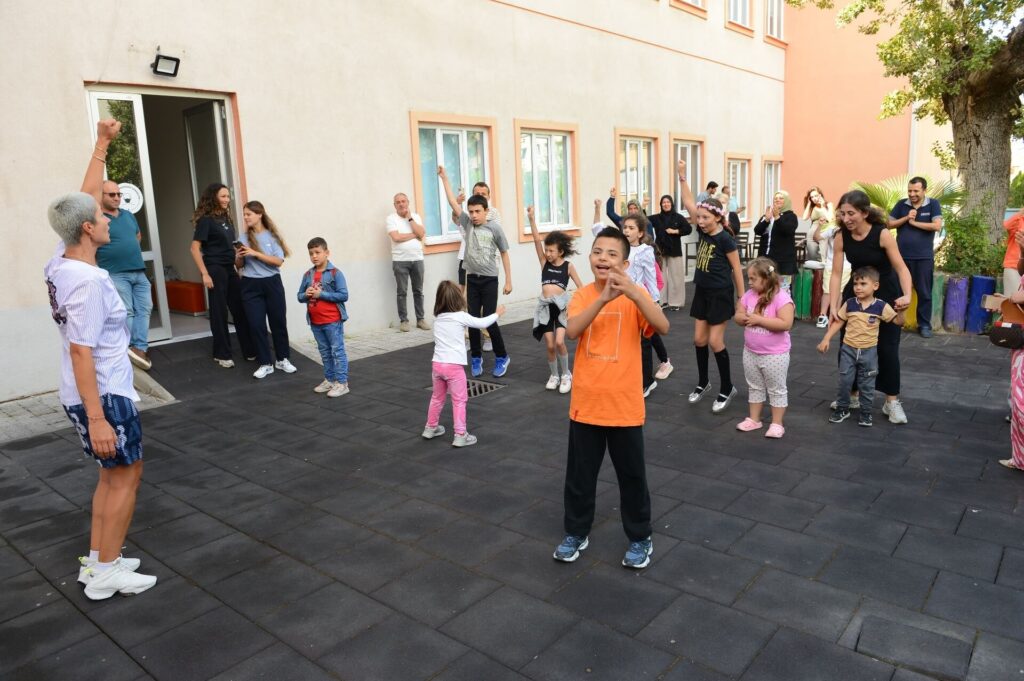 Nilüfer Belediyesi’nden engelli bireylere özel zumba etkinliği