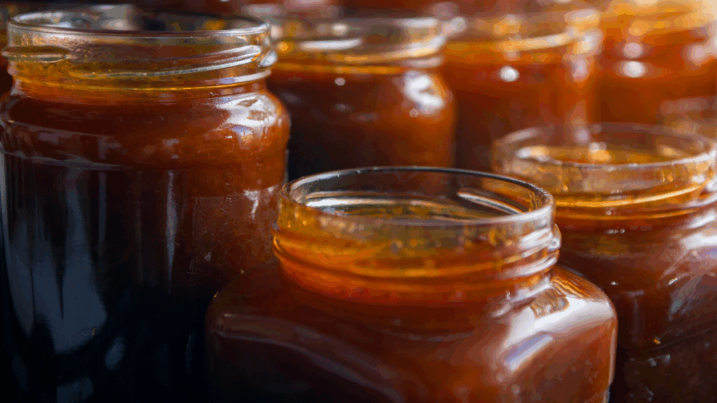 Pekmez yüzünden 21 kişi canından oldu: Kokusu bölgeden halen gitmiyor