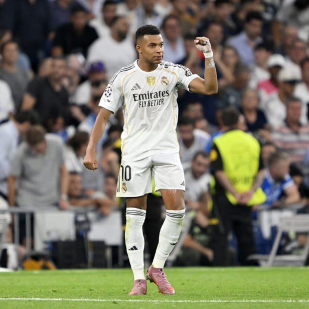 Real Madrid’den dört gollü resital!