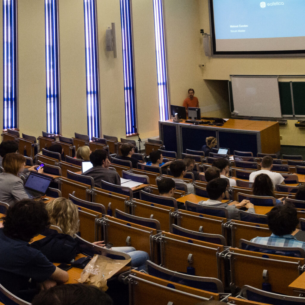 Son 2 yılda 316 bin öğrenci eğitimden çekildi