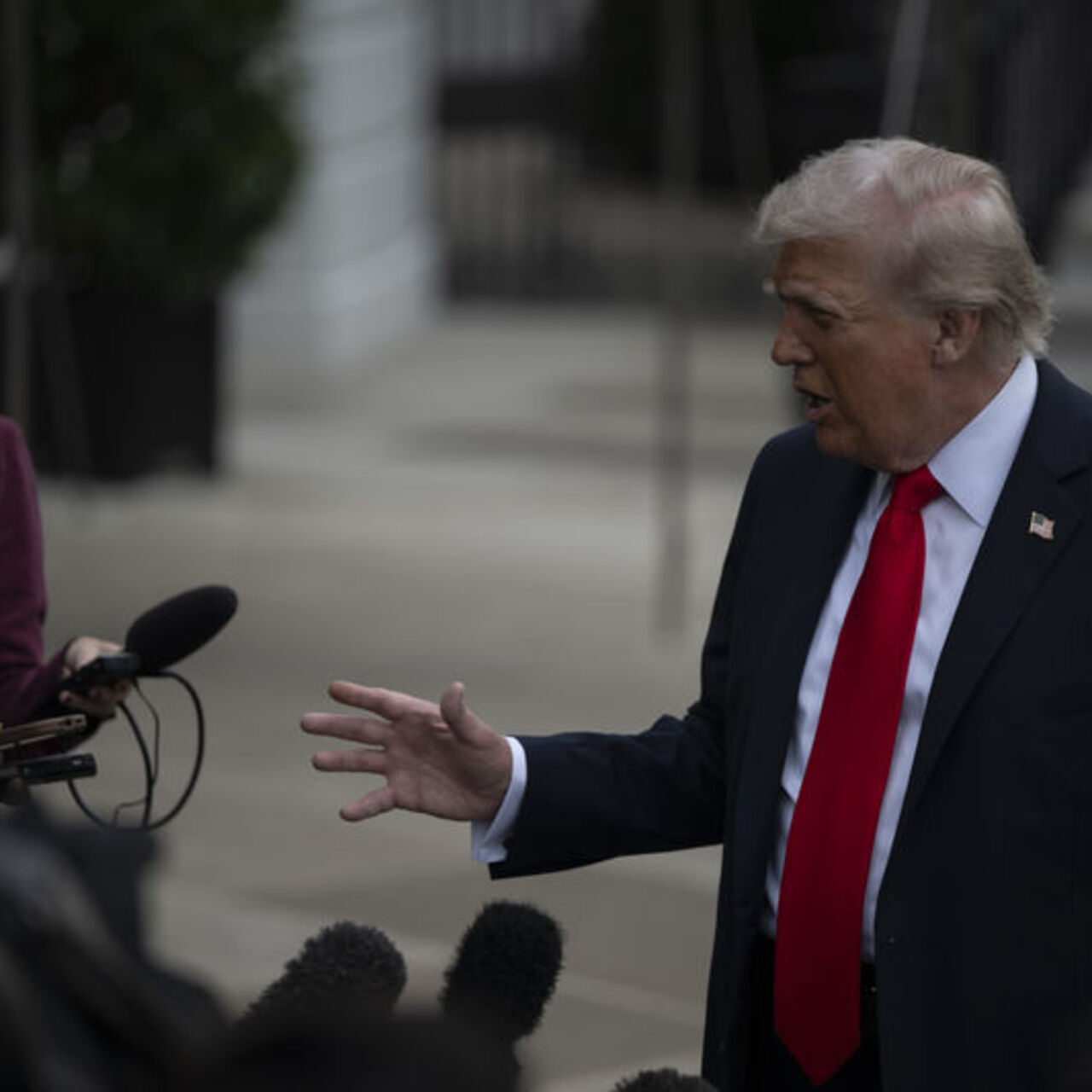 Trump’tan muhabire: Rahatsız edicisin