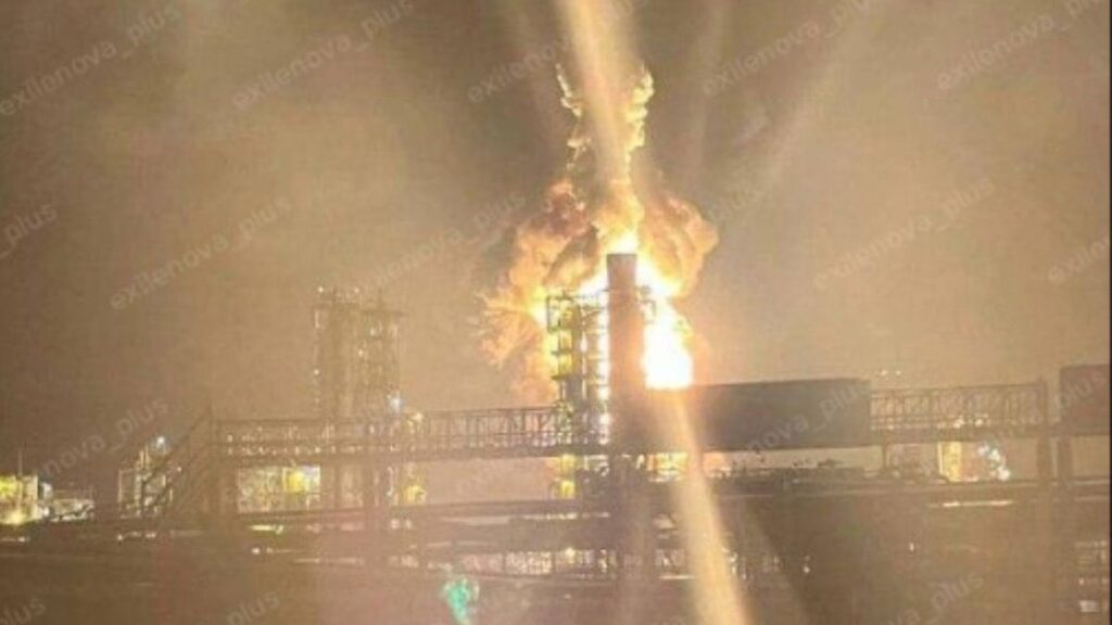 Ukrayna intikamını refineriden aldı