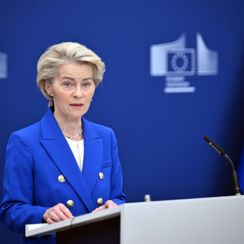 Von der Leyen: Savaş hatları çiziliyor