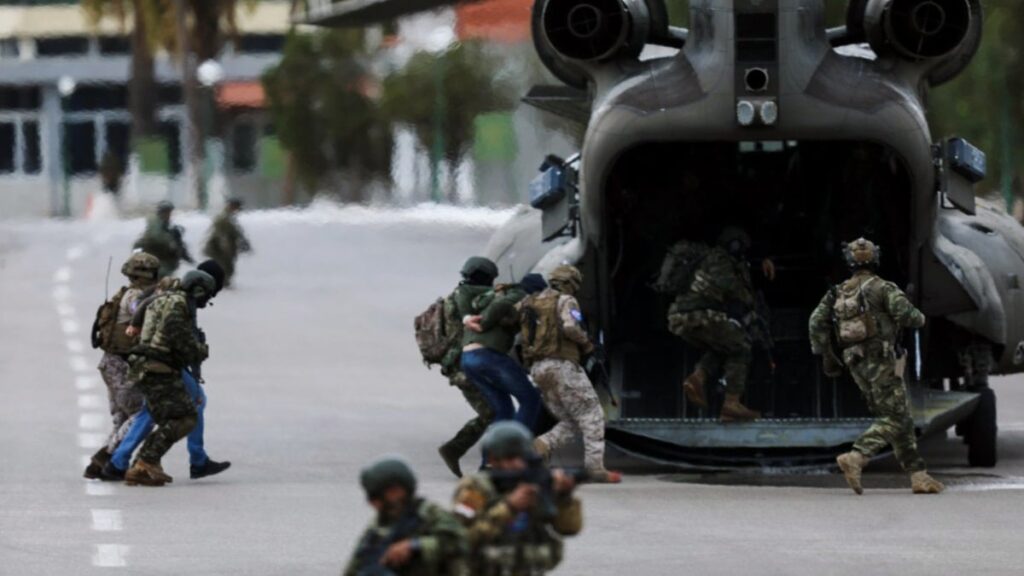 Yunanistan’da ‘acil durum’ emri