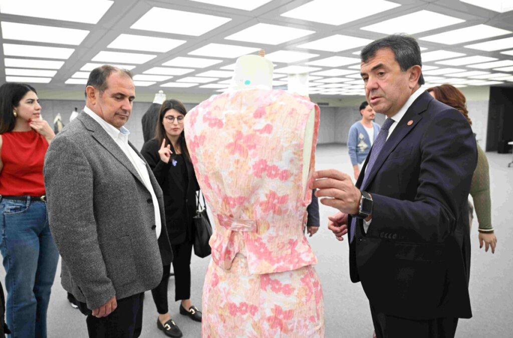 TFF Show, Türk Kumaşlarını Paris’te Tasarımın Merkezine Taşıdı