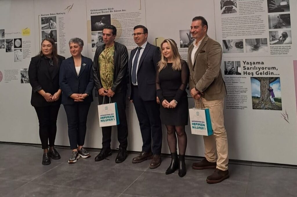 Nilüfer’de meme kanseri farkındalık buluşması ve sergi açılışı