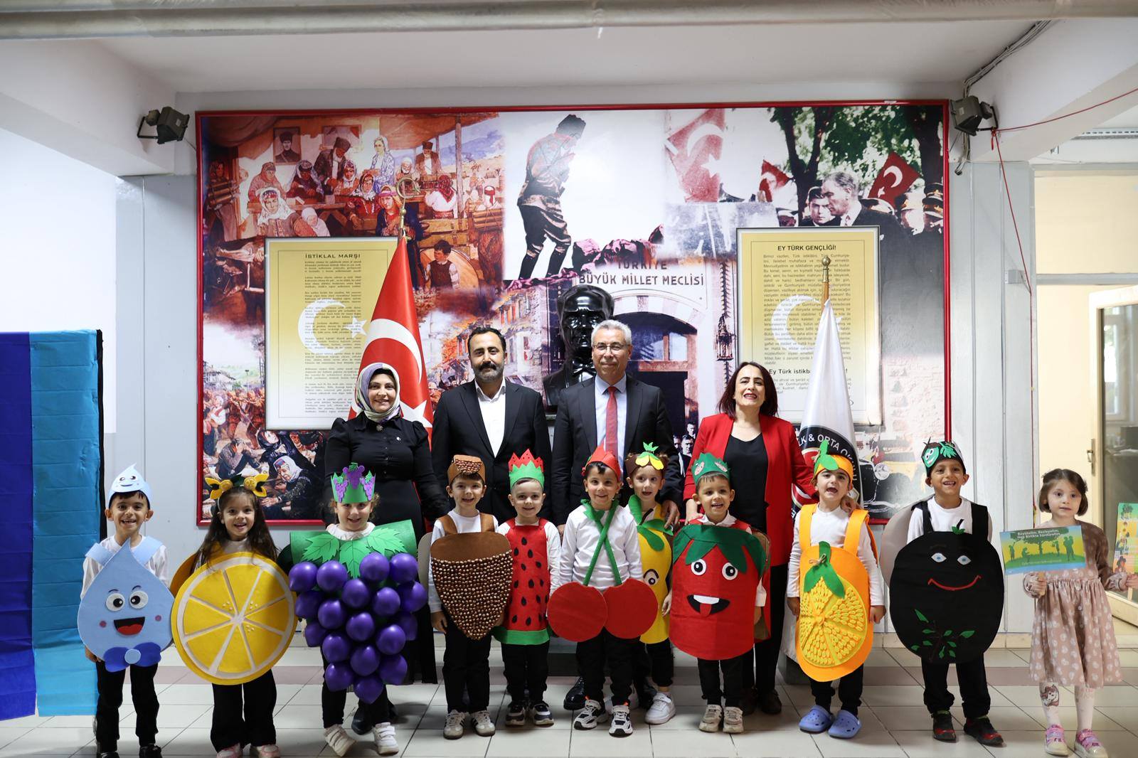 16 Ekim Dünya Gıda Günü Şehit Mehmet Güngör İlk ve Ortaokulunda düzenlenen etkinliklerle kutlandı